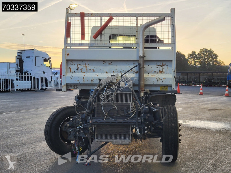 Грузовик Renault 4X2 FOR PARTS 3-way tipper...