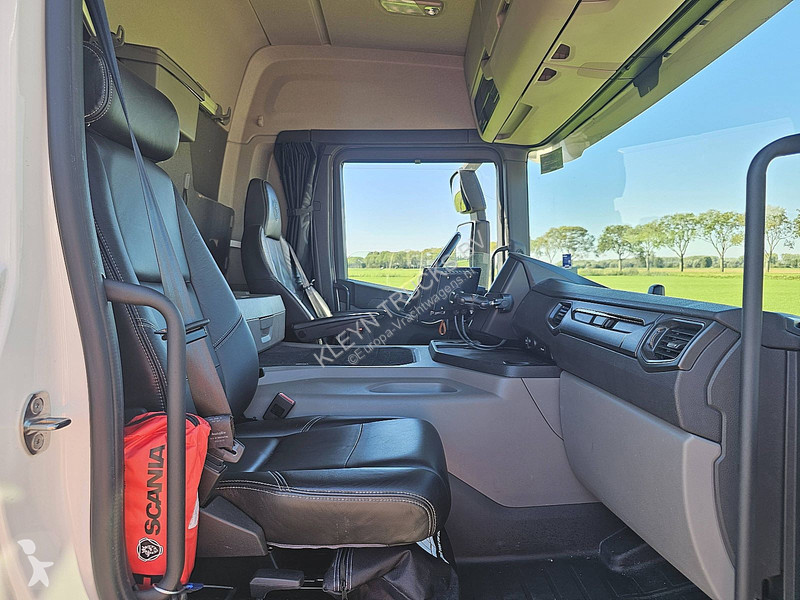 Camion Scania 420