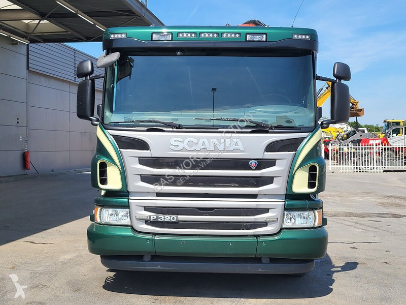Camião Scania 320