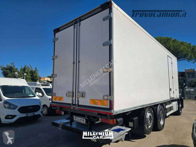 Lastbil Iveco 450 CELLA 7,60 GRUPPO SPONDA ATP...