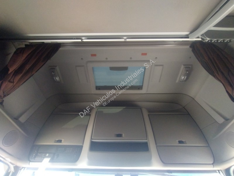 Camión DAF 480 FAR 6X2 R
