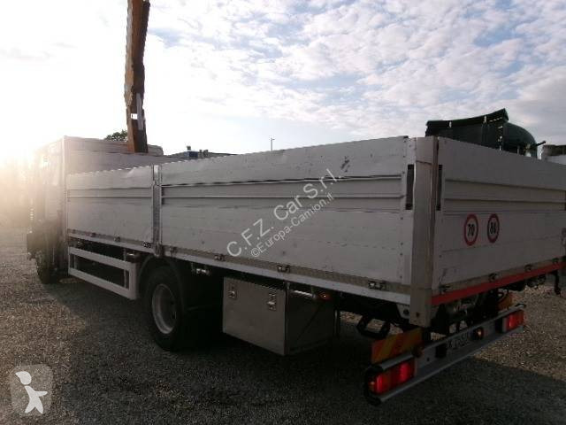 Camião Iveco 120 E 25