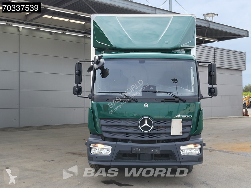 Lastbil Mercedes 1324 4X2 6-Cylinder Engine...