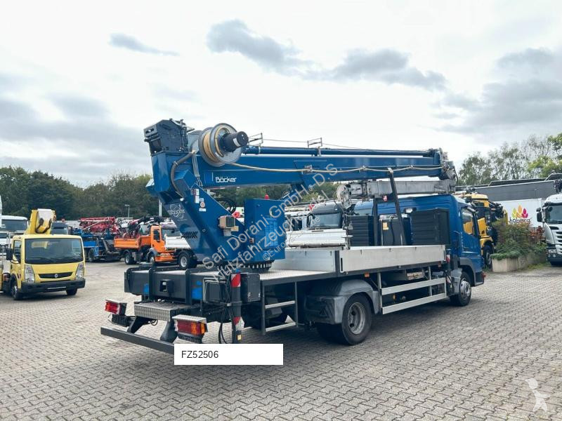 Camião Mercedes AK35-3000