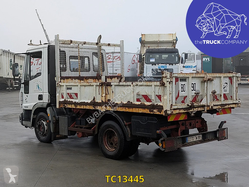Camión Iveco EuroCargo 100 E18