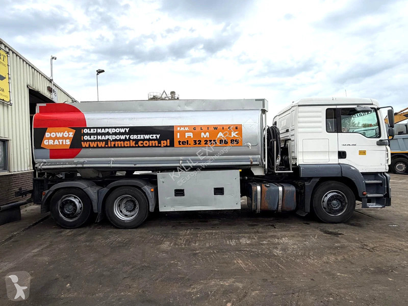 Camión MAN 26.350 Fuel Tank Truck 6x2 20.060...