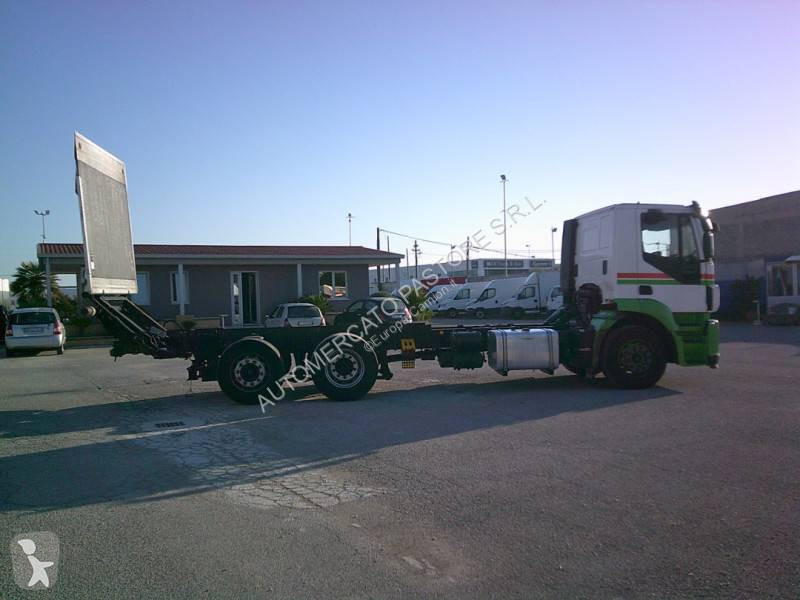 Camión Iveco 260 S 42