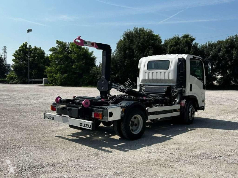 Камион Isuzu P75 NUOVO SCARRABILE