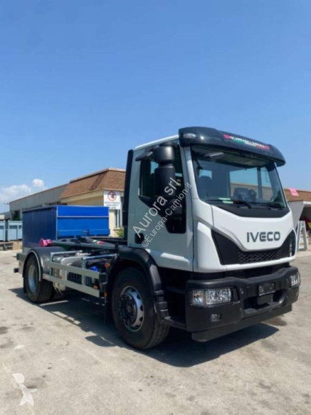 Camion Iveco EUROCARGO 180E32K SCARRABILE