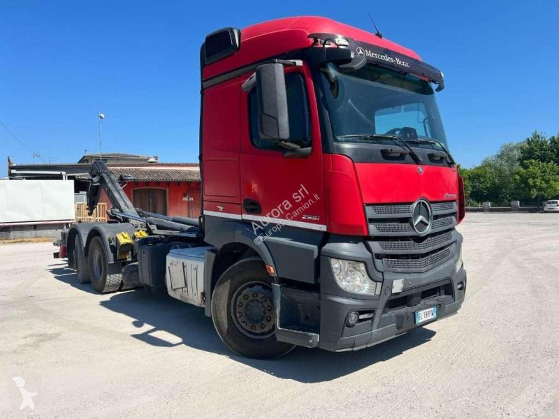 Camion Mercedes 25.51