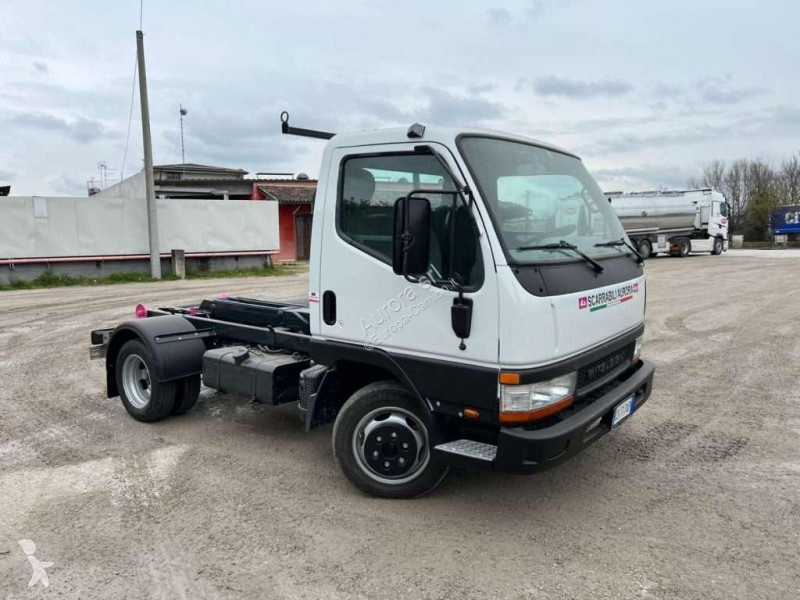 Camion Mitsubishi CANTER 3.0 SCARRABILE