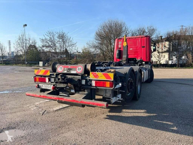 Ciężarówka Scania CV 440 SCARRABILE