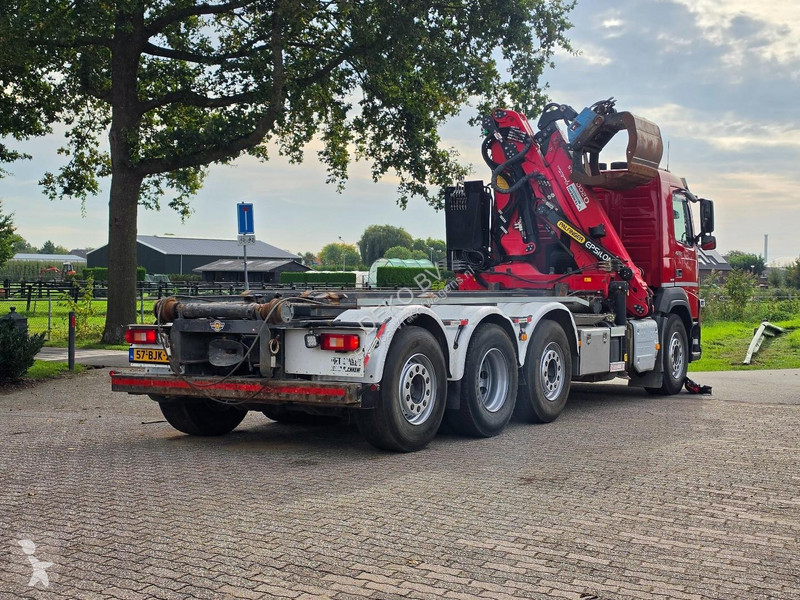 شاحنة Volvo 420 8x2- Z-CRANE/REMOTE CONTROL!!...
