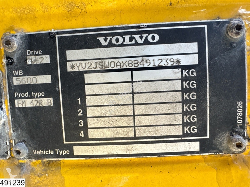 Ciężarówka Volvo 480 6x2, EURO 5, Lohr,...