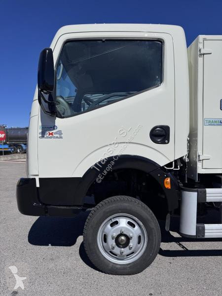 Camion Nissan