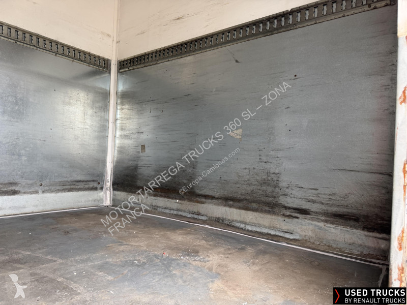 Iveco D Cab 2 truck