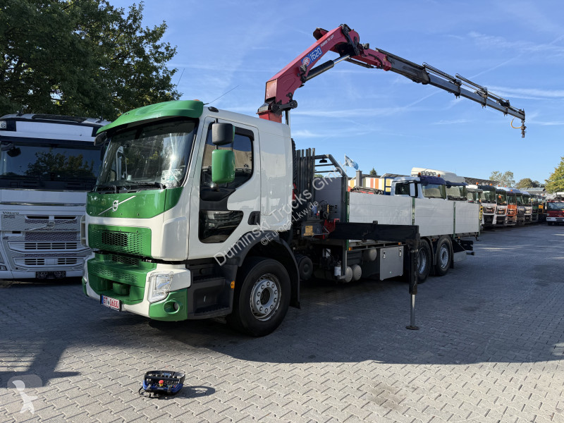 Teherautó Volvo FE320 6X2 HMF 1620 K5 bis 18.50...
