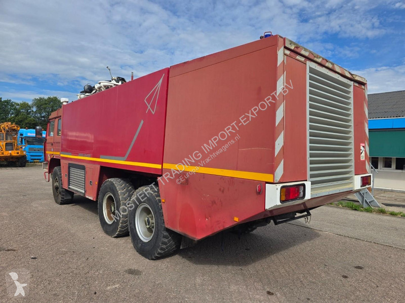 Renault VMA 105 AA Sides Renault VMA 105 AA...