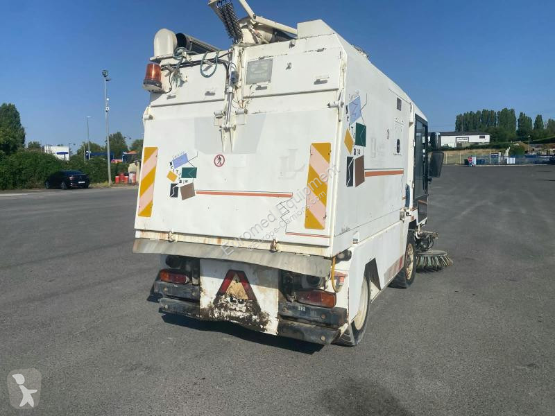 HMF  416 truck