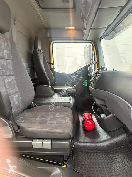 Kamion Mercedes 818 AIRCO THERMOKING