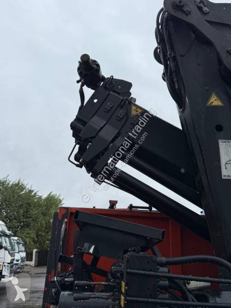 Renault 320 DCI truck