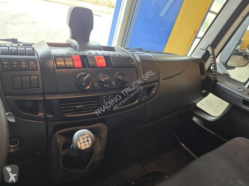 Iveco 120 E 25 truck