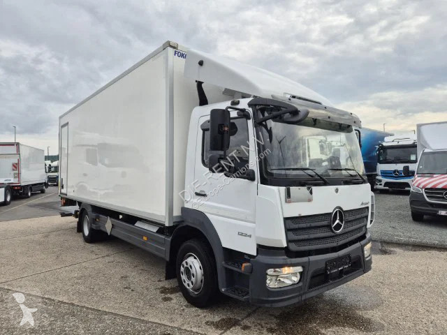 Mercedes 1224 truck