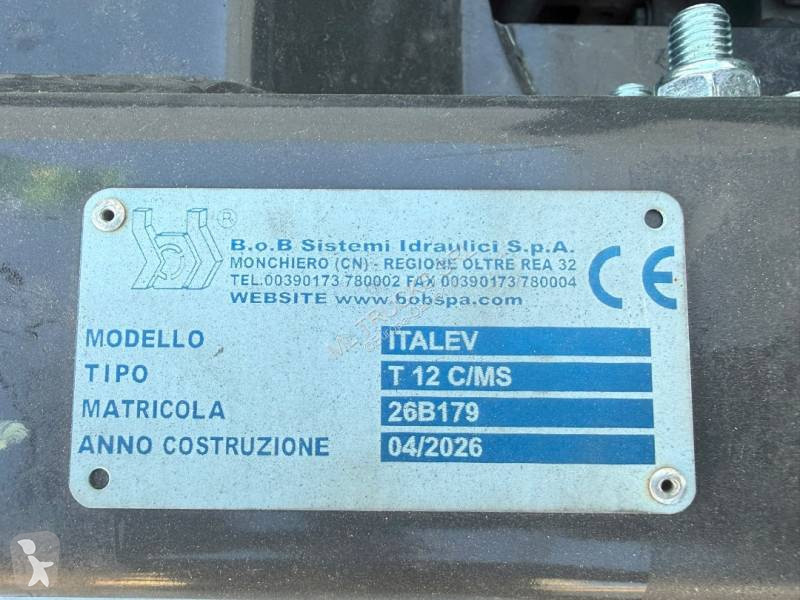 Kamion Volvo 280