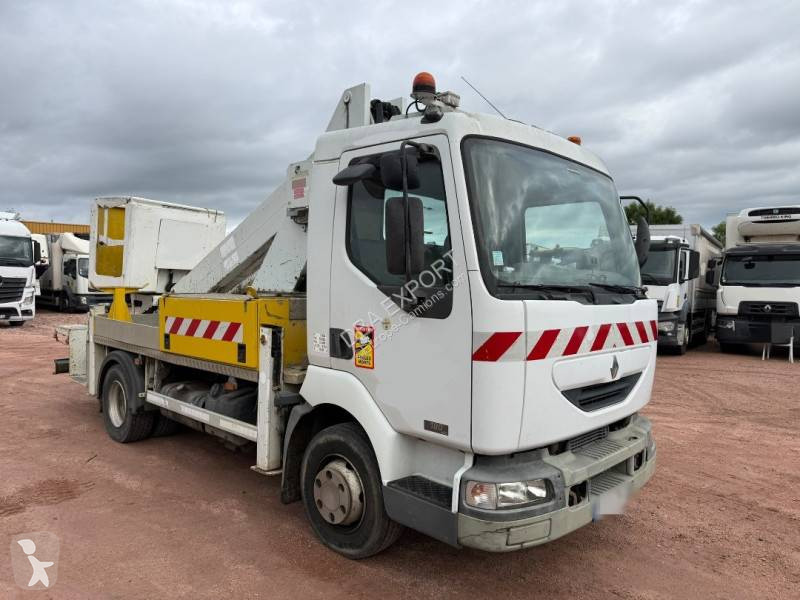شاحنة Renault 180 DCI
