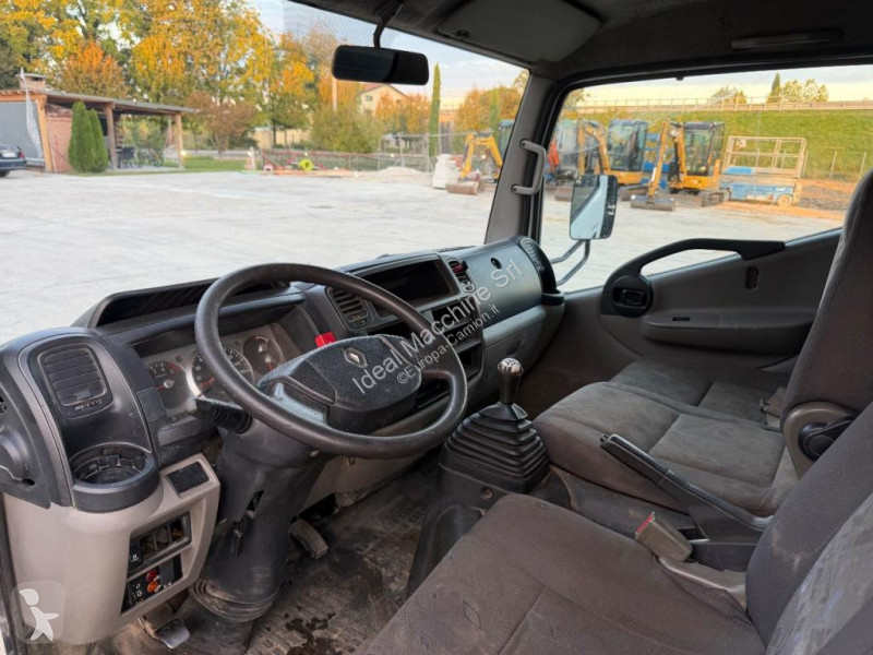 Renault FRT 130.35 van