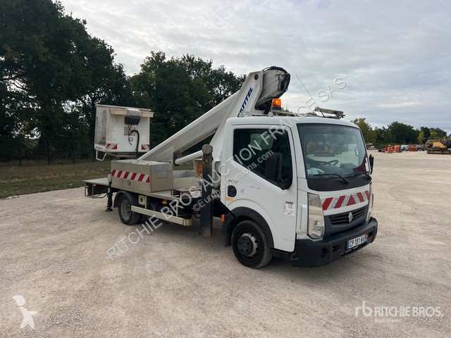 Renault  F241 truck