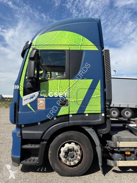 Iveco 460 truck