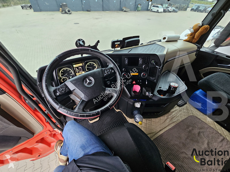 Kamion Mercedes 2535 L NR
