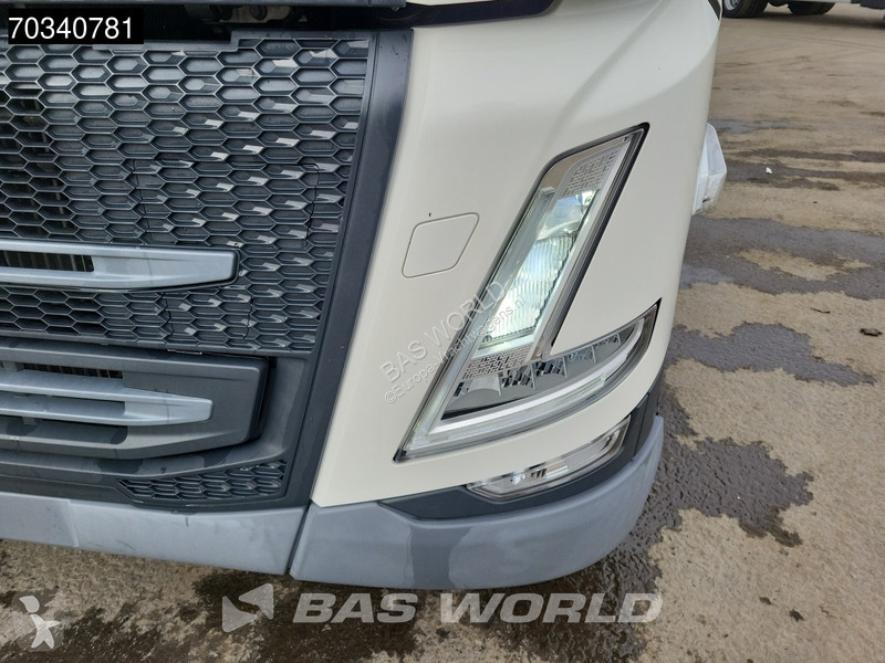 Volvo 420  6X2 ADR Full-Air Lift+Steering Axle...
