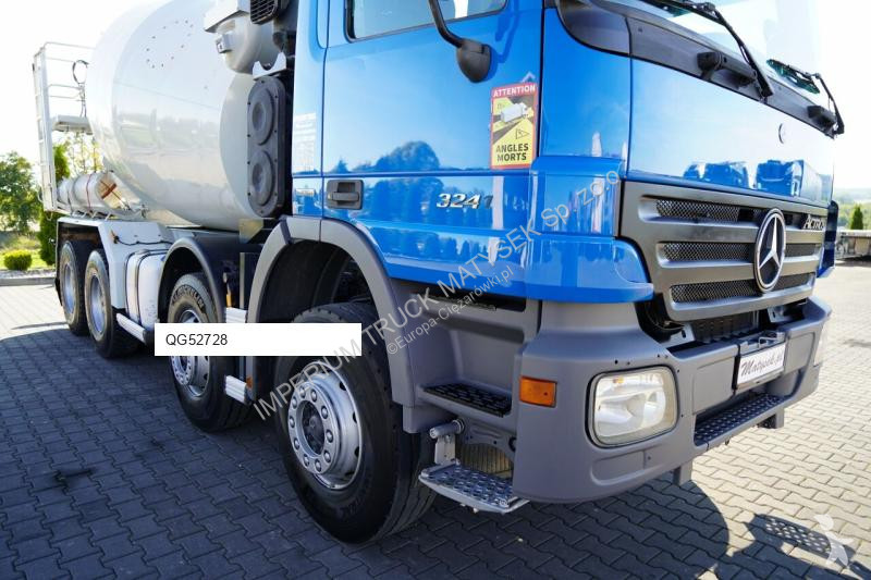Béton Mercedes AROCS 3241