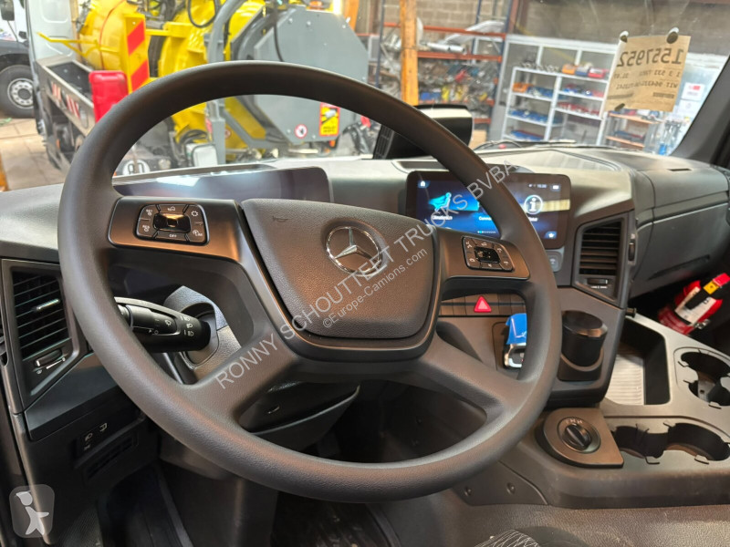 Kamion Mercedes Arocs 3240 8x4 Arocs 3240 8x4,...