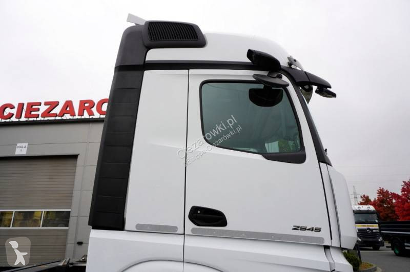 Kamion Mercedes 2545 L