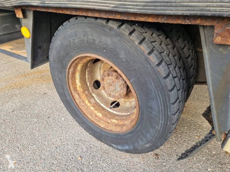 Mercedes 1017 truck