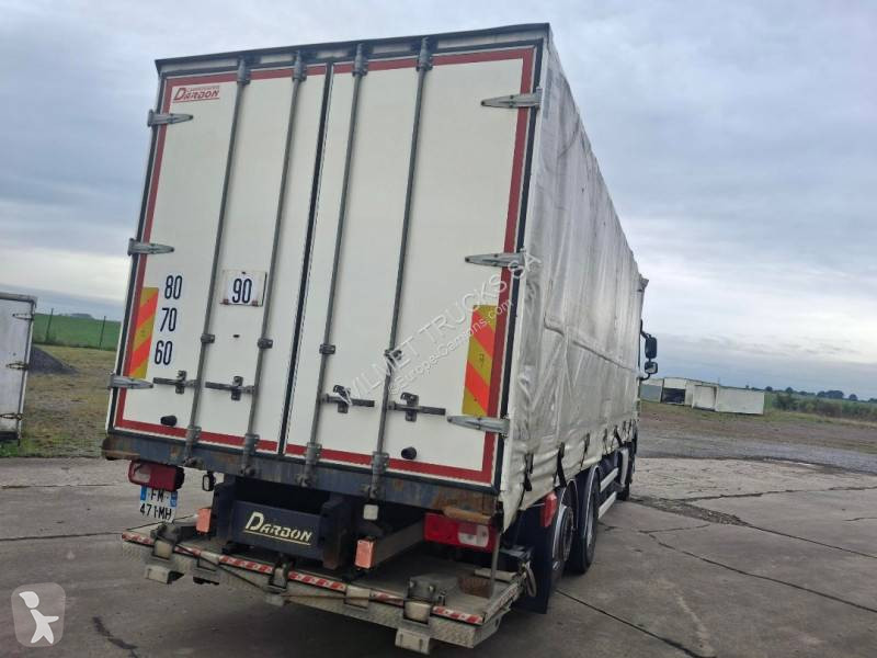 شاحنة DAF 530