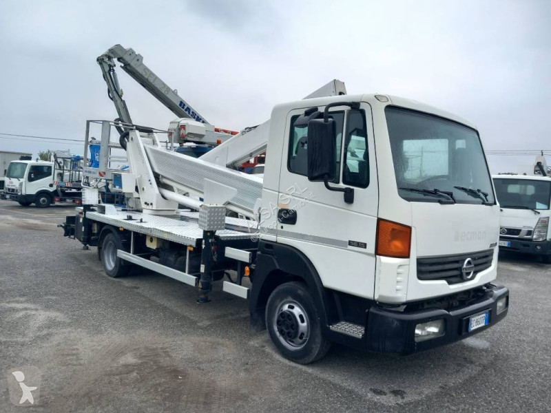 Kamion  mx270
