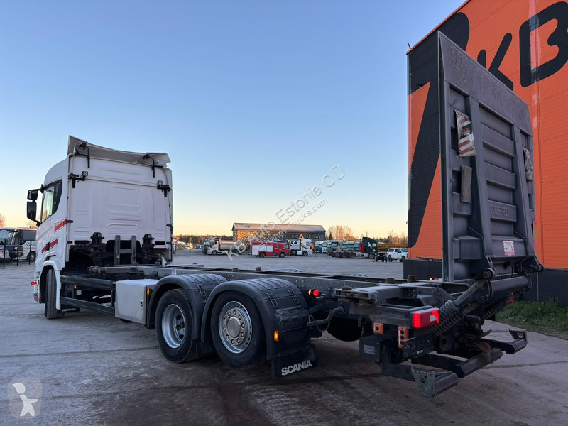 Scania 450 6x2*4 ETADE truck
