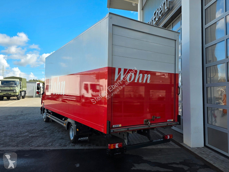 Mercedes 816 L Möbelkoffer Treppe truck