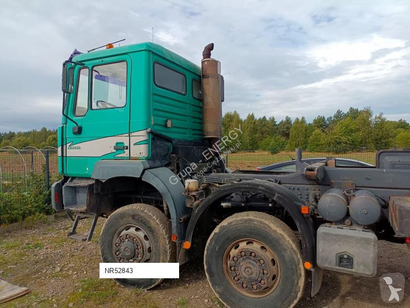 MAN FE 460 truck
