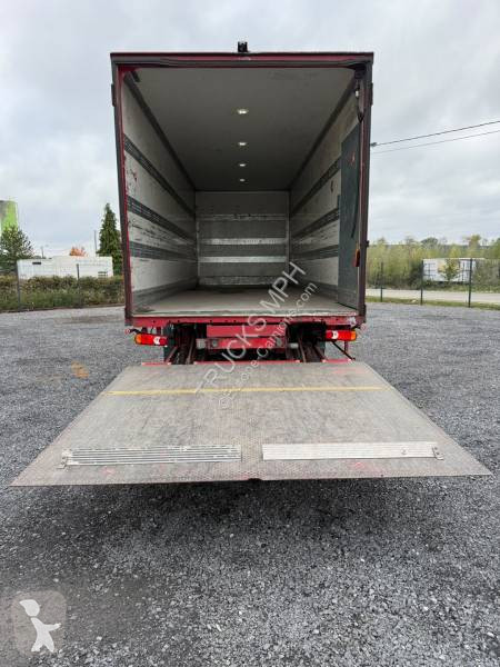 Kamion Renault 320