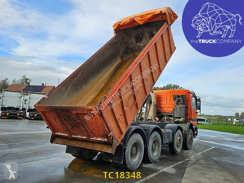 Mercedes 3235 truck