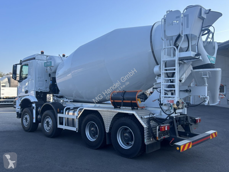 Бетоновоз Mercedes Arocs 3745, 8x4...