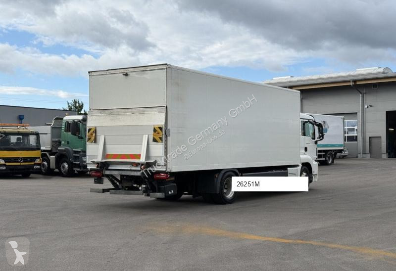MAN TGS 18.400 4x2 Koffer AHK truck