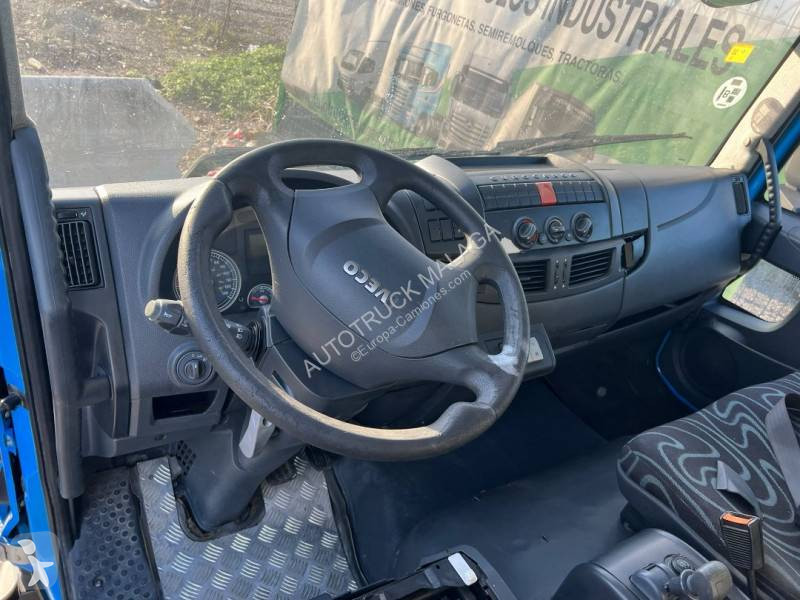 Lastbil Iveco 100 E 18