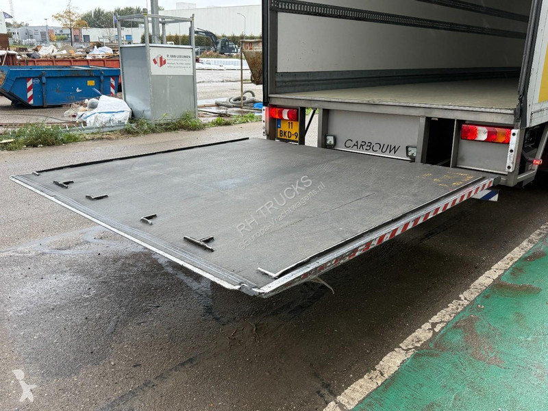 Kamion Mercedes 2124 4x2 EURO 6 + BOX 8,60...