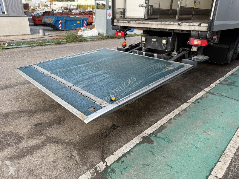 Kamion Volvo 330 6x2 EURO 6 - BOX 9,84m +...